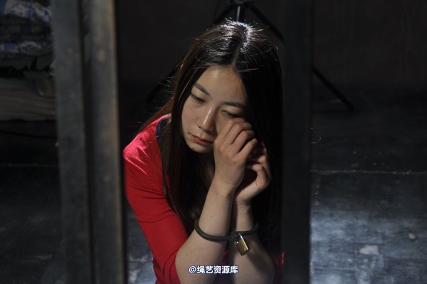mj影视 - 车模梅晓雯 第 72 张图片