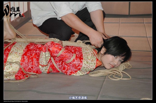 唯美之家 - 08-05-29盈盈汉服-护士装 第 151 张图片