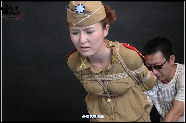 唯美之家 - 08-06-02新疆军装 第 53 张图片