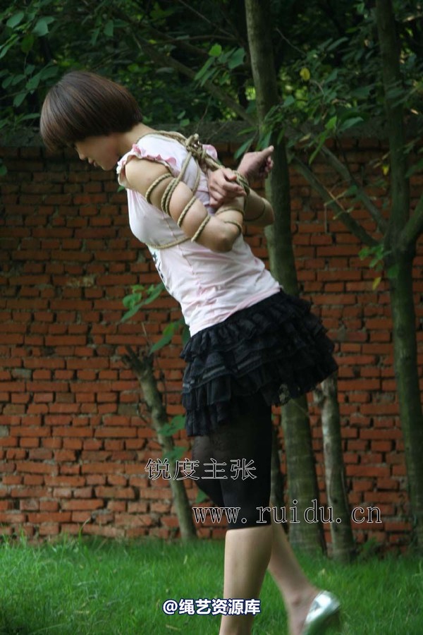 锐度主张 - 2009年第30期捆绑图（2009.7.10）模特：心心 小爱 第 29 张图片
