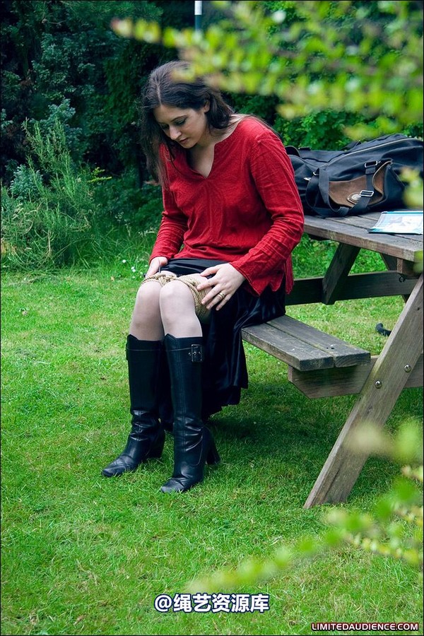 limitedaudience - 2008 catya picnic interrupted self bondage 第 8 张图片