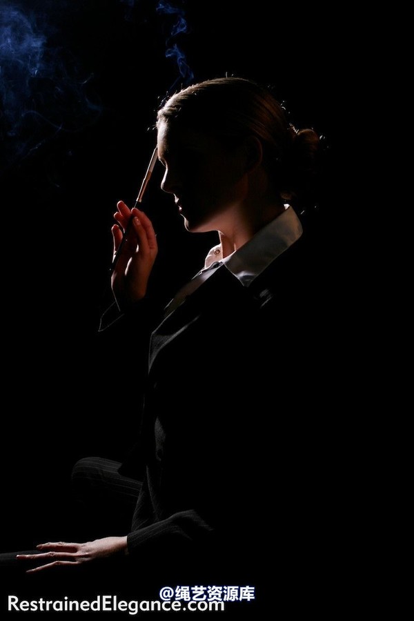 restrainedelegance - Femme Fatale 第 24 张图片