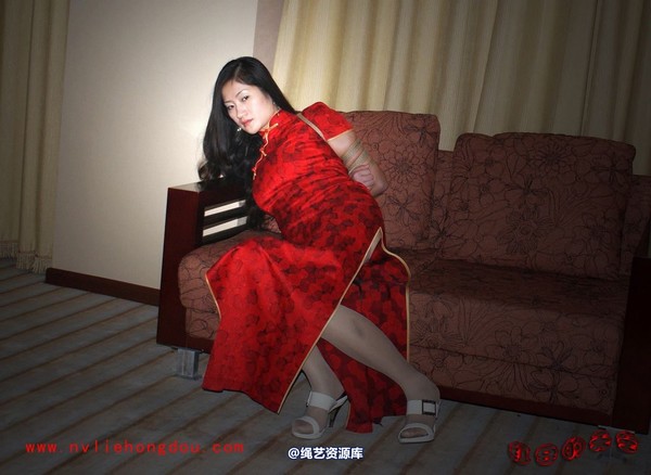 红豆的天空 - 09红豆旗袍装 孤寂的美 第 19 张图片