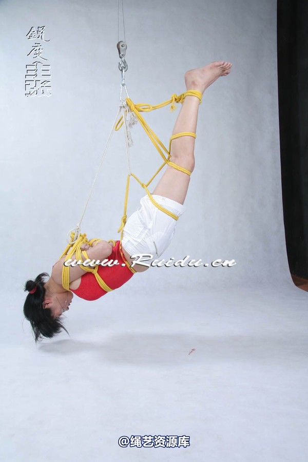 锐度主张 - 婷婷和嫣儿KB悬吊 第 276 张图片