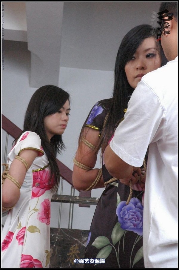 唯美之家 - 2008-09-24小妖琪琪旗袍绳艺 第 184 张图片