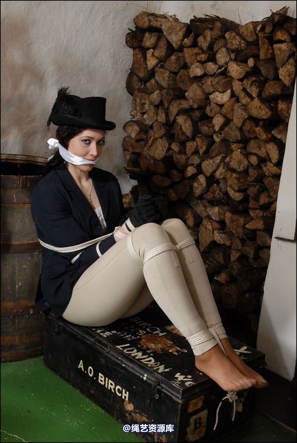 simplytied - That hat and gloves 第 18 张图片