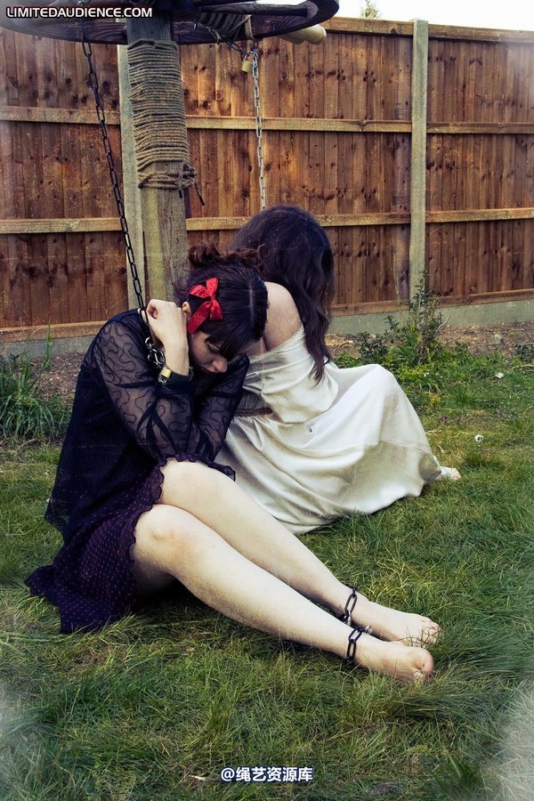 limitedaudience - 2010 catya dominick destruction resting 第 10 张图片