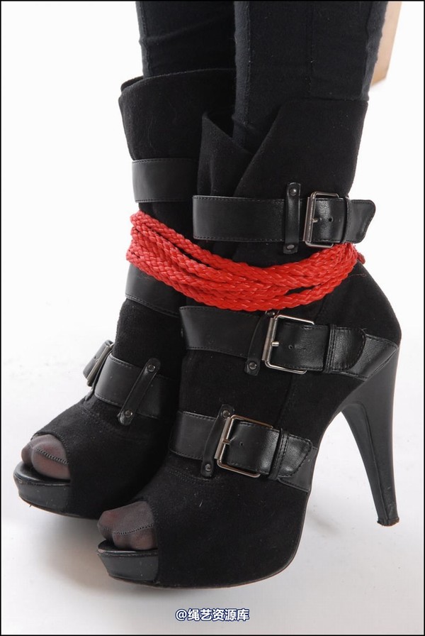 simplytied - Legging and cool shoes 第 24 张图片