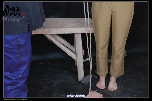 唯美之家 - 2008-12-18军统女特务受刑(剧照) 第 49 张图片