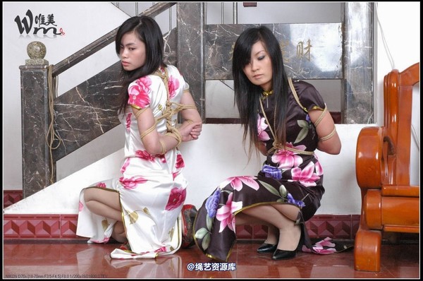 唯美之家 - 2008-09-24小妖琪琪旗袍绳艺 第 82 张图片