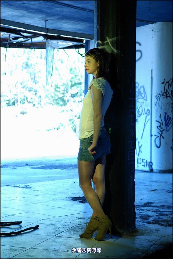 simplytied - Tied to big post 第 4 张图片