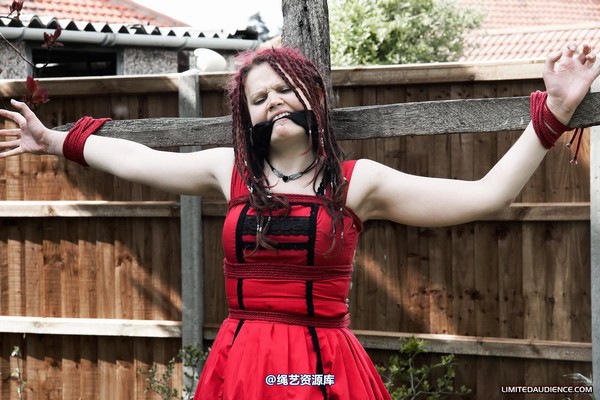 limitedaudience - 2011 beckykat out in the cold 2 第 14 张图片