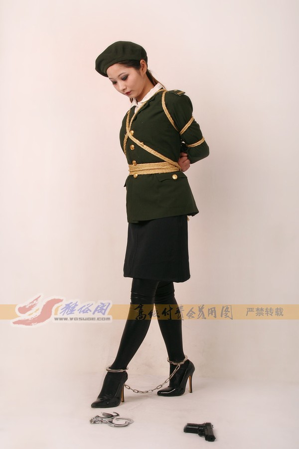 雅俗阁 - 20060422雅思警服(2) 第 116 张图片