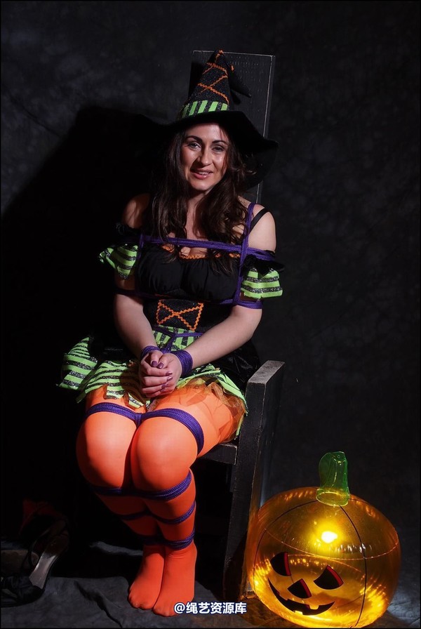 simplytied - Halloween special 第 30 张图片