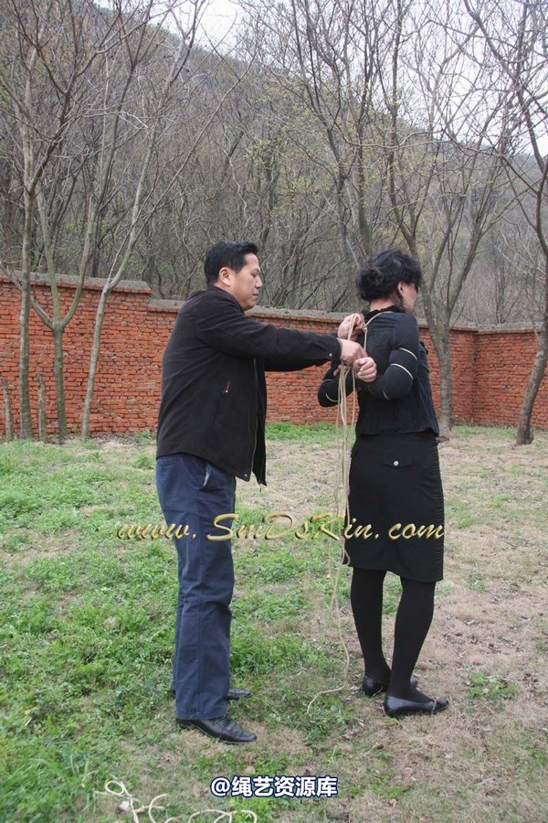 锐度主张 - 2009年第21期捆绑图（2009.4.26）3.28聚会，同好MM极限紧缚 第 50 张图片