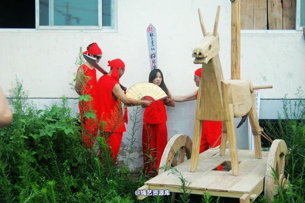 mj影视 - 血的代价-红罪衣刑场木驴斩－梅晓芳2013-08-26 第 198 张图片