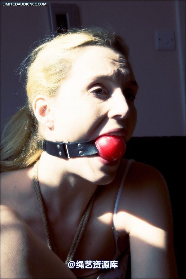 limitedaudience - 2008 ariel self bondage 第 10 张图片