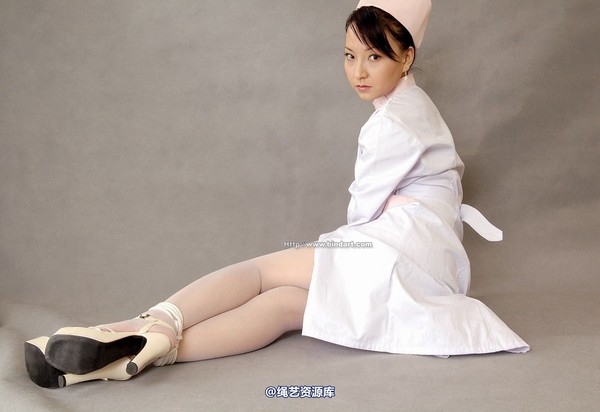 丽柜美束 - 2006-02-09 第 14 张图片