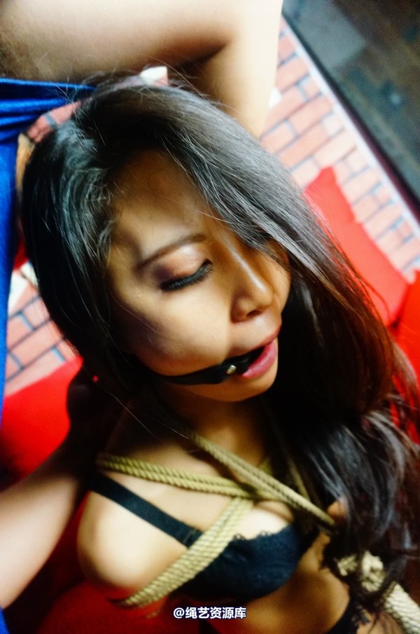 dk13美束馆 - 7.23-欢欢黑丝吊带E-113P 第 27 张图片