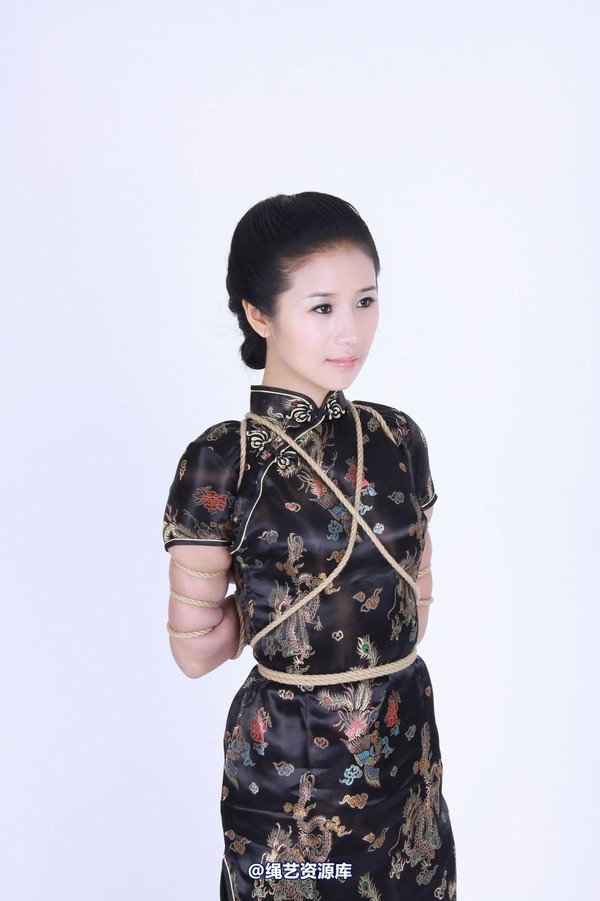神艺缘 - 133-表面正统骨子风情美女旗袍五花 第 53 张图片