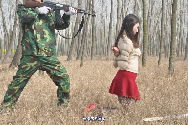 mj影视 - 车模梅晓雯 第 318 张图片