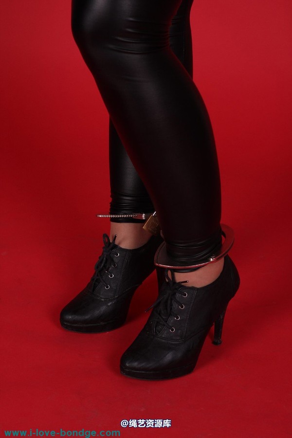 girlsinsteel - Chair cuffing 第 33 张图片