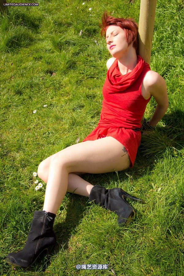 limitedaudience - 2012 madison rouge chained to pole 2 第 40 张图片