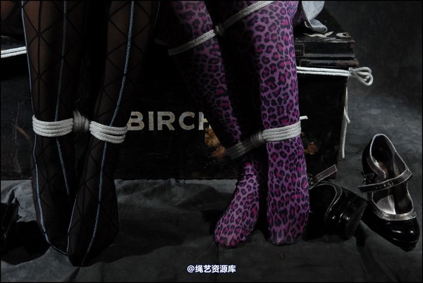 simplytied - Angel and friend 第 30 张图片