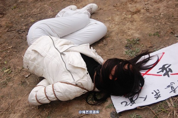mj影视 - 安娜刑场2013-04-13 第 183 张图片