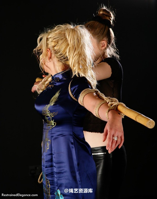 restrainedelegance - Hannah's First Suspension 第 22 张图片