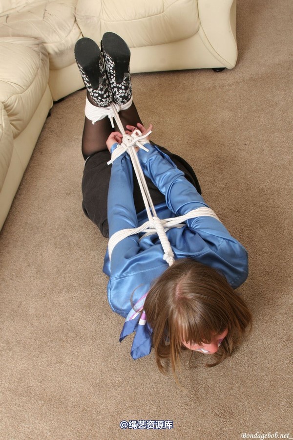 bondagebob - Sapphire Blu Hogtied 第 83 张图片