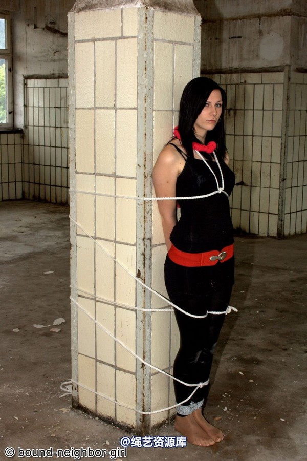 bound-neighbor-girl - Angel - Tied up in the ruins 2 第 3 张图片