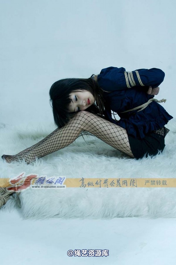 雅俗阁 - 20070404雪儿制服 第 14 张图片