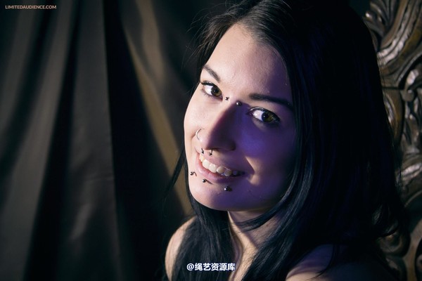 limitedaudience - 2013 stacey von tied on throne 2 第 18 张图片