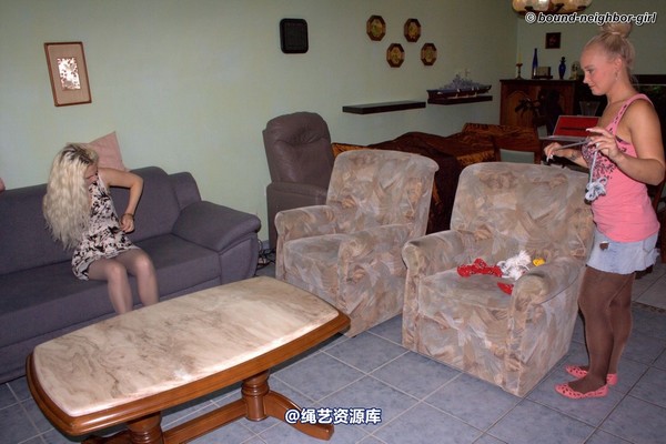 bound-neighbor-girl - Cindy and Vanessa A - Bondage at home 1 第 20 张图片
