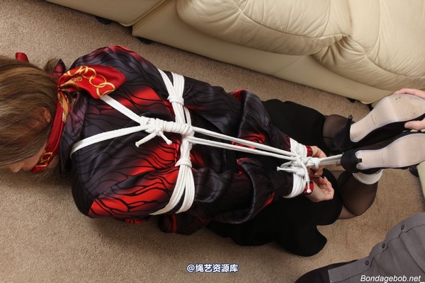 bondagebob - Nicky Phillips Tied at home 第 123 张图片