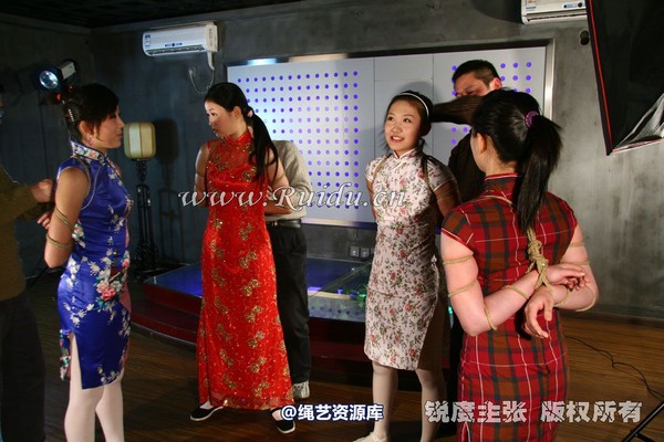 锐度主张 - 2009年第17期捆绑图（2009.4.7）模特：微微 莹儿 第 9 张图片