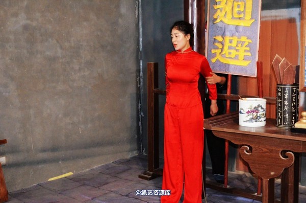 mj影视 - 血的代价梦境古大堂 女囚众生相2013-08-26 第 155 张图片