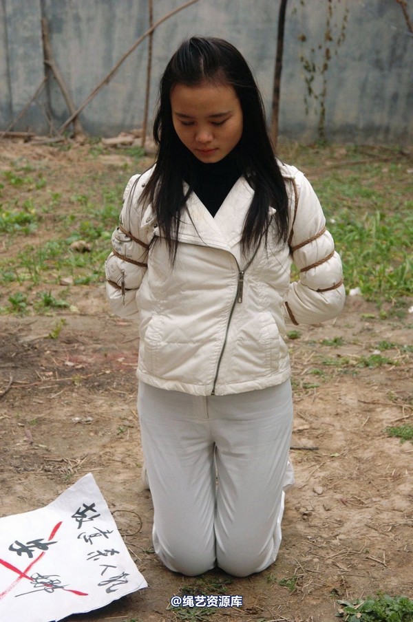 mj影视 - 安娜刑场2013-04-13 第 300 张图片