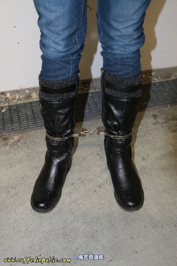 girlsinsteel - High security handcuffs 第 28 张图片