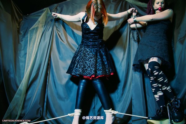 limitedaudience - 2011 beckykat six tied and chained 第 11 张图片