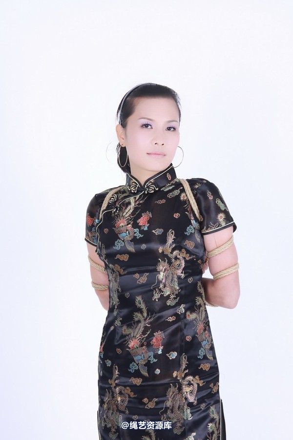 神艺缘 - 122-黑旗袍扮贵妇被绑 第 20 张图片