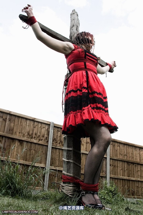limitedaudience - 2010 beckykat out in the cold 第 15 张图片