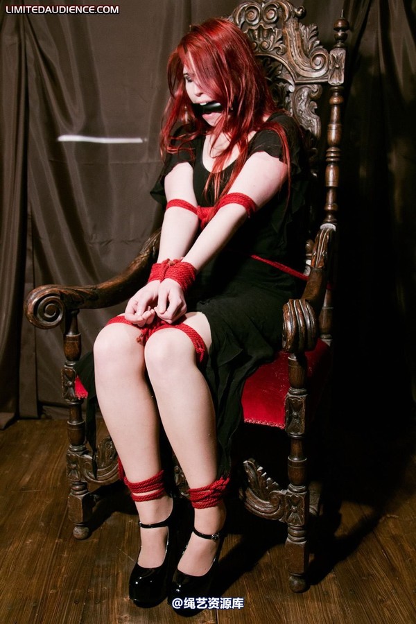 limitedaudience - 2011 ivory throne bound 2 第 29 张图片