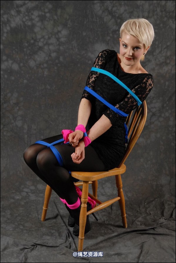 simplytied - Fun with coloured tights 第 15 张图片