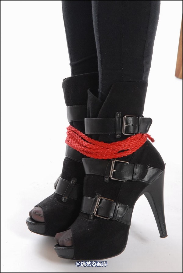 simplytied - Legging and cool shoes 第 23 张图片