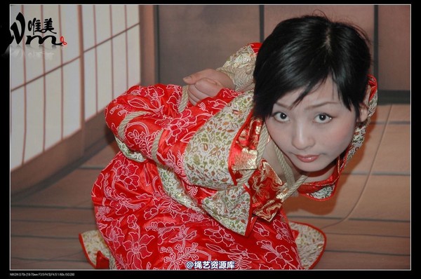 唯美之家 - 08-05-29盈盈汉服-护士装 第 79 张图片