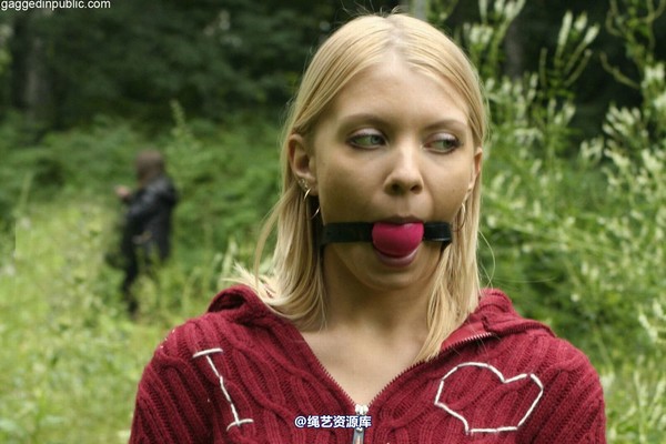 gaggedinpublic - gip086 第 27 张图片