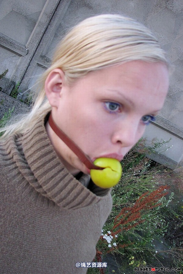 gaggedinpublic - gip481 第 11 张图片
