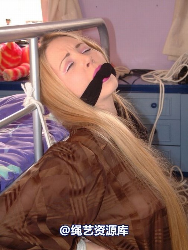 bondagebob - Chanta Rose Chanta's Black Cleave Gag 第 22 张图片